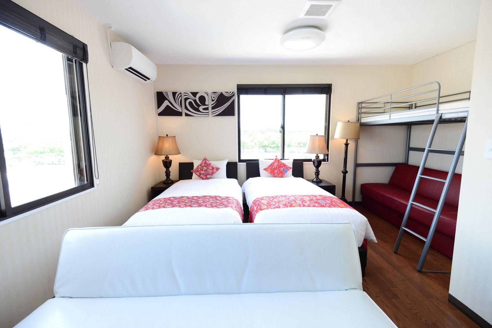 Centurion Hotel Resort Okinawa Nago City Exterior foto
